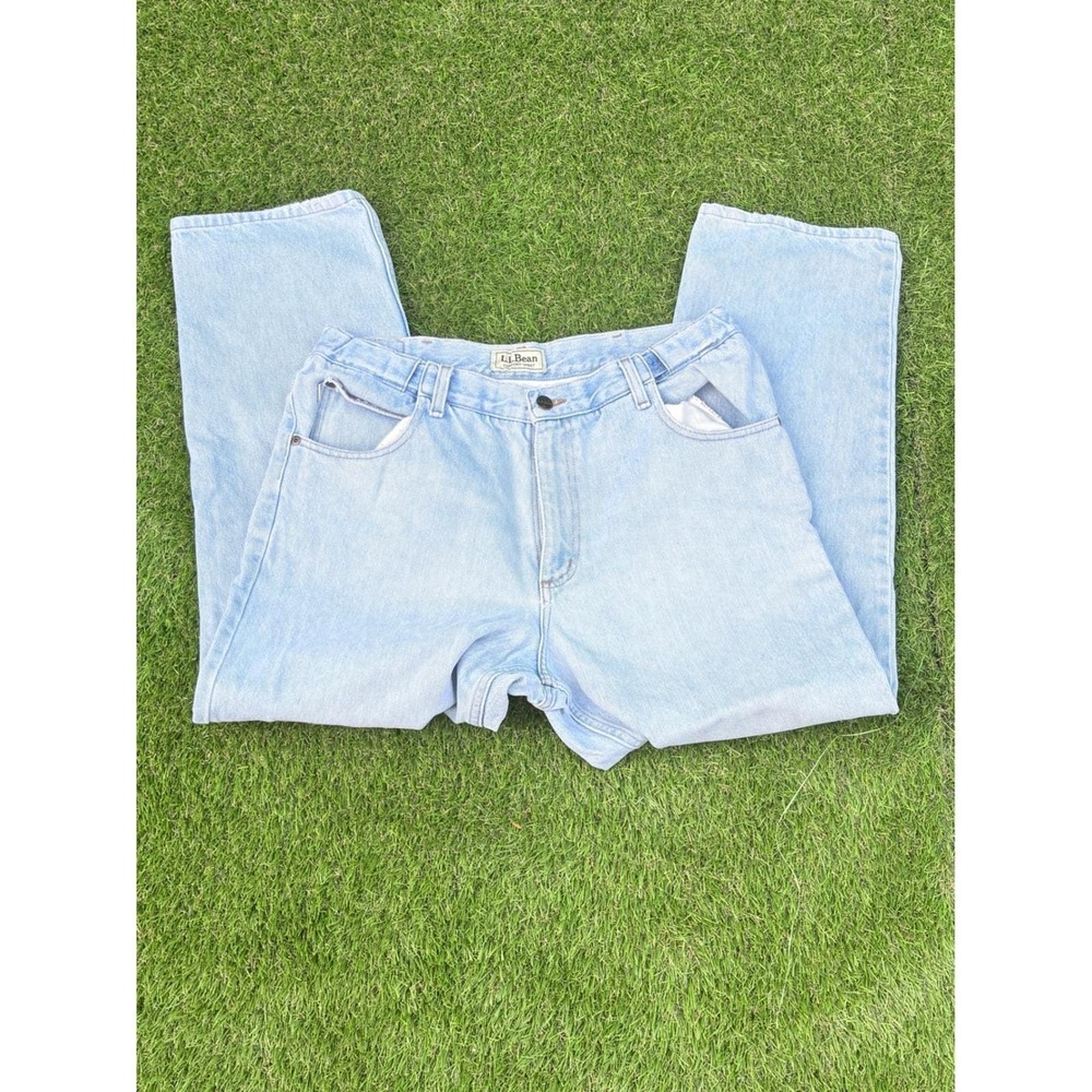 LL Bean Comfort Waist Light Wash‎ Denim Jeans Womens 34x29 Relaxed Straight Leg - Picture 2 of 12
